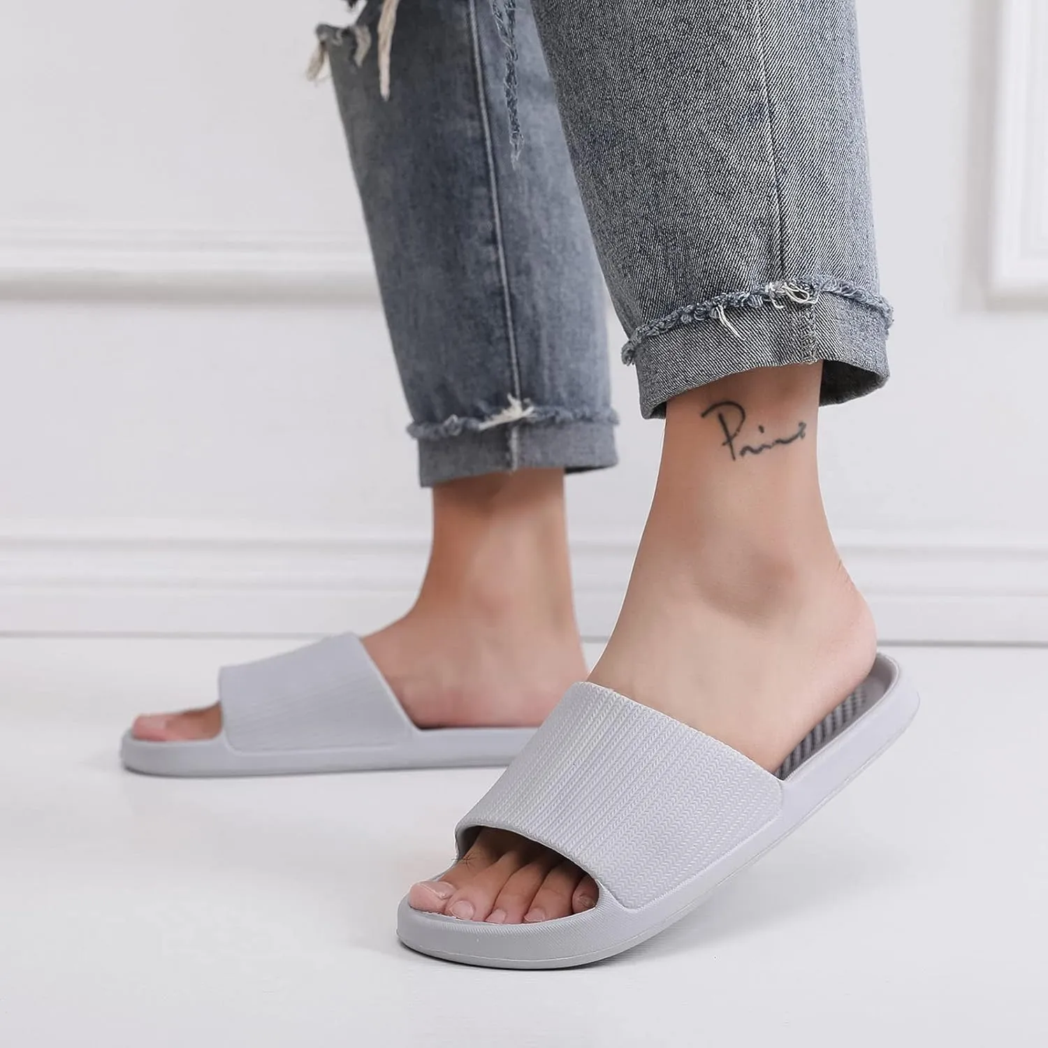 Bathroom Slippers Slides for Women Shower Slippers Men's Shower Shoes Flip Flops for Women Shoes Living Room Pool Beach Spa Public Showers