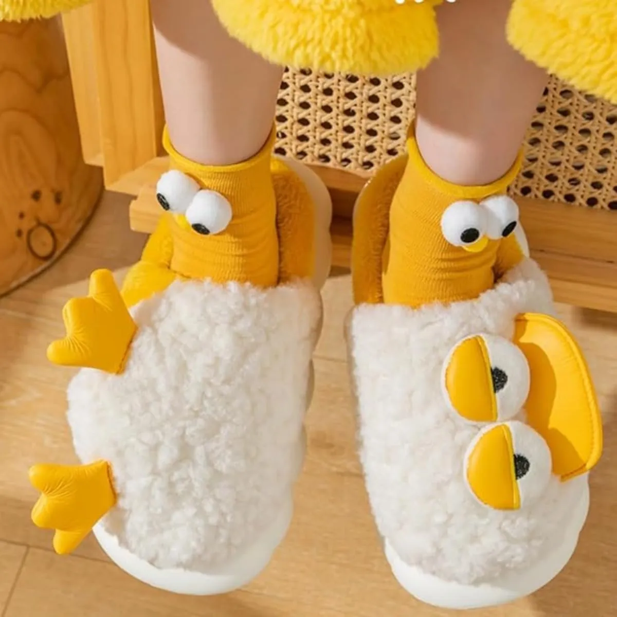 Cute Duck Furry Animal Slippers for Women Men Warm Fluffy Soft House Slippers Indoor Outdoor