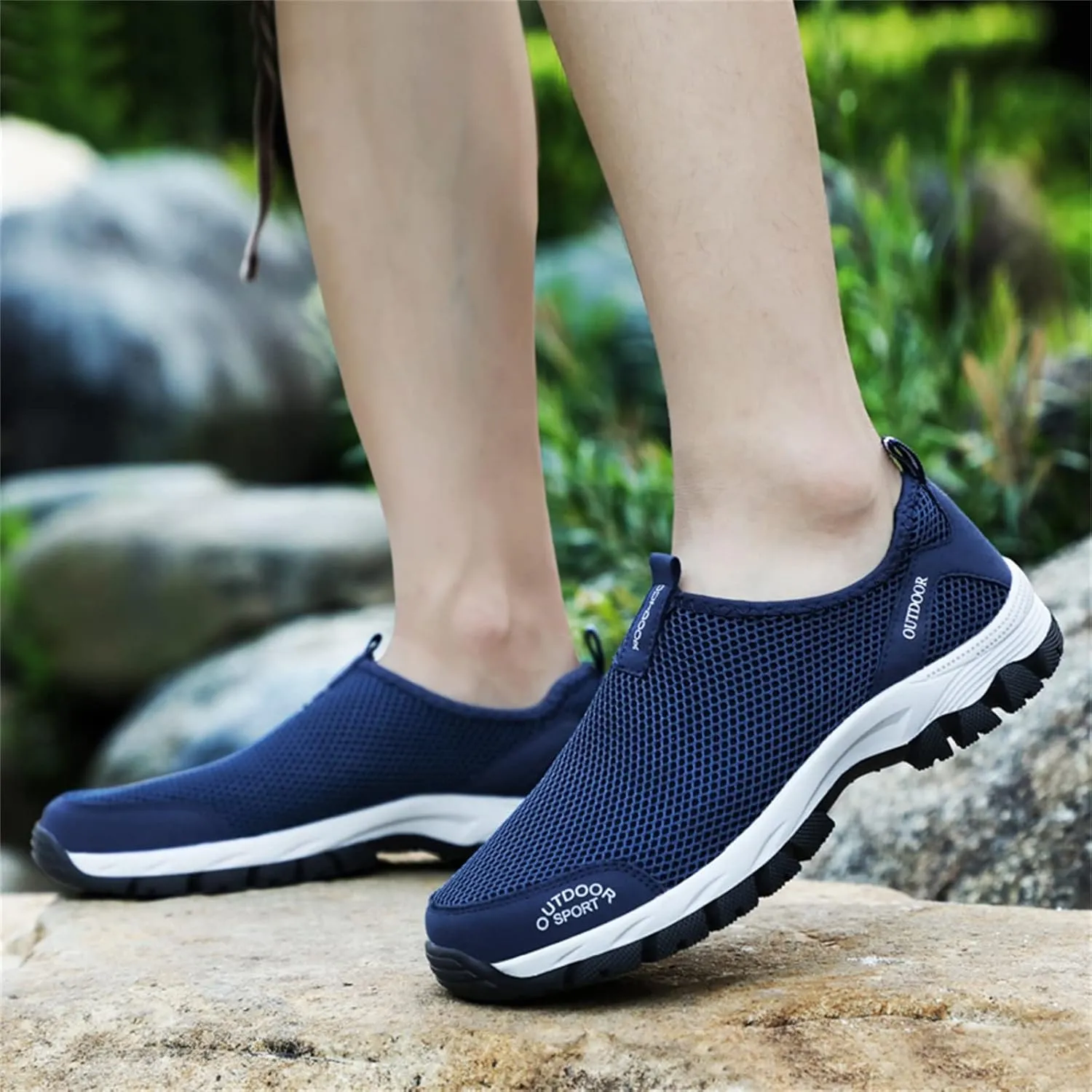 Fashion Spring and Summer Men Sports Shoes Flat Bottom Non Slip Outdoor Hiking Shoes Mesh Breathable Mens Sneaker Boot