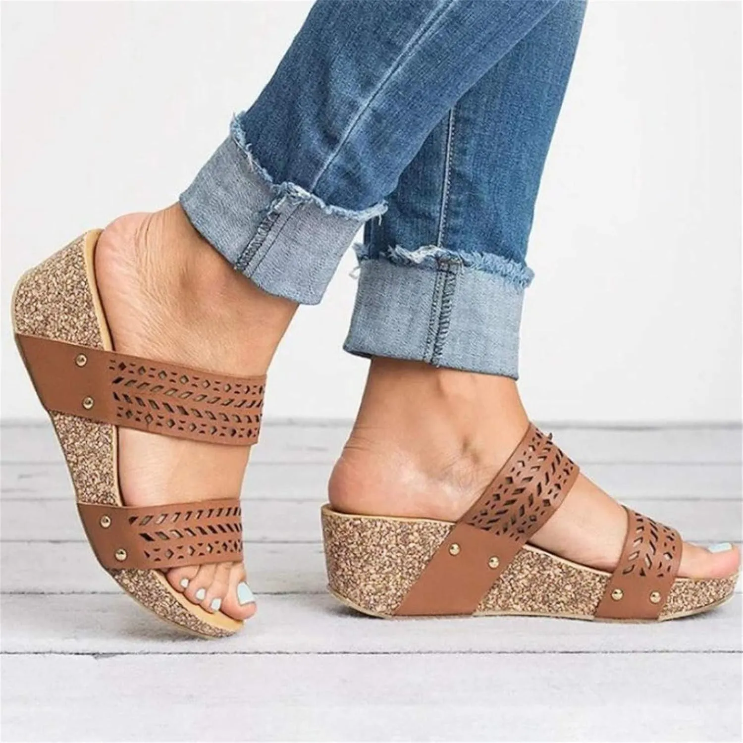 Platform Sandals Women Wedge Ankle Band Cork Platform Slip-Resistant Sole Casual Beach Walking Sandals 2025 Spring and Summer Vacation