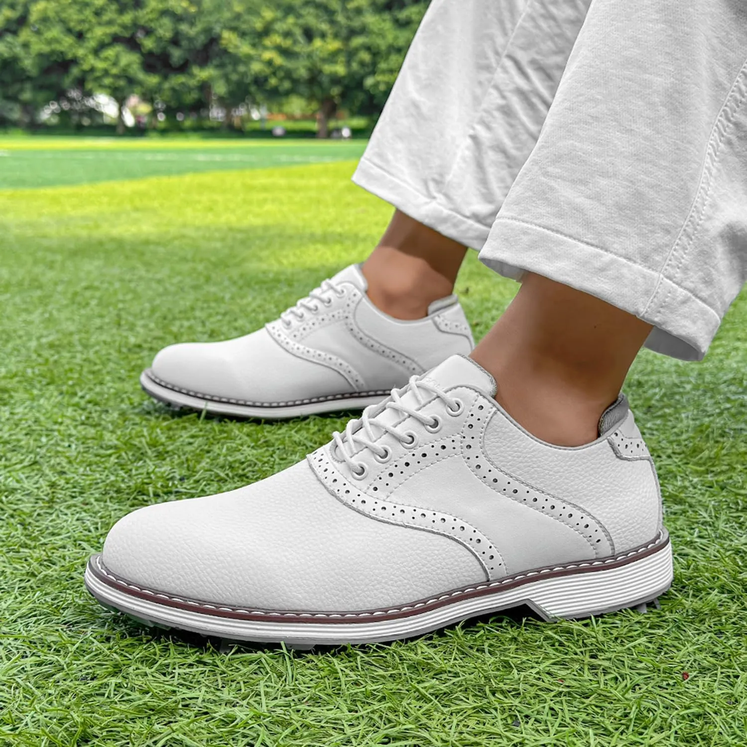 Spikes Golf Shoes Men Professional Golf Shoes Waterproof Walking Footwears for Golfers Outdoor Gym Sneakers