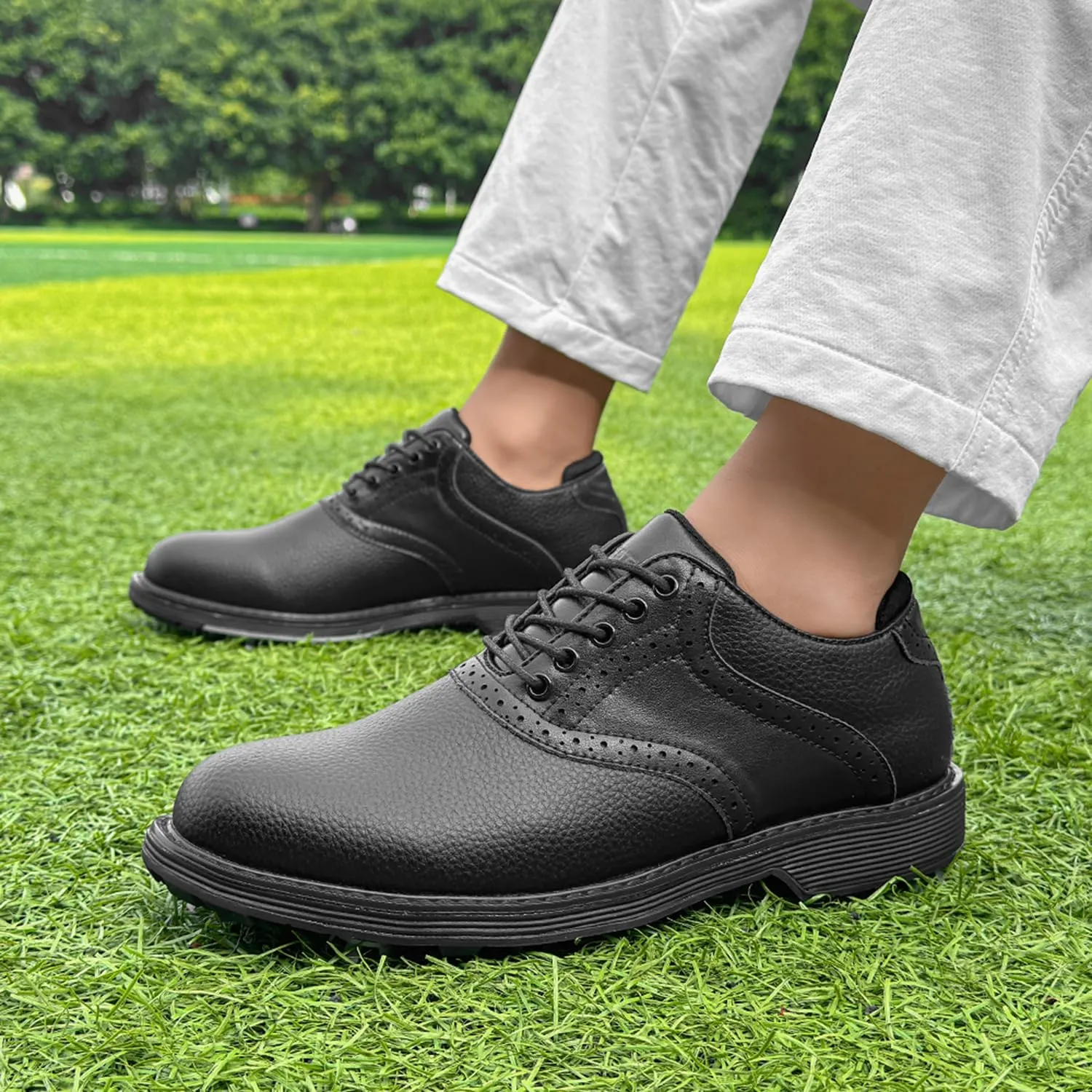Spikes Golf Shoes Men Professional Golf Shoes Waterproof Walking Footwears for Golfers Outdoor Gym Sneakers