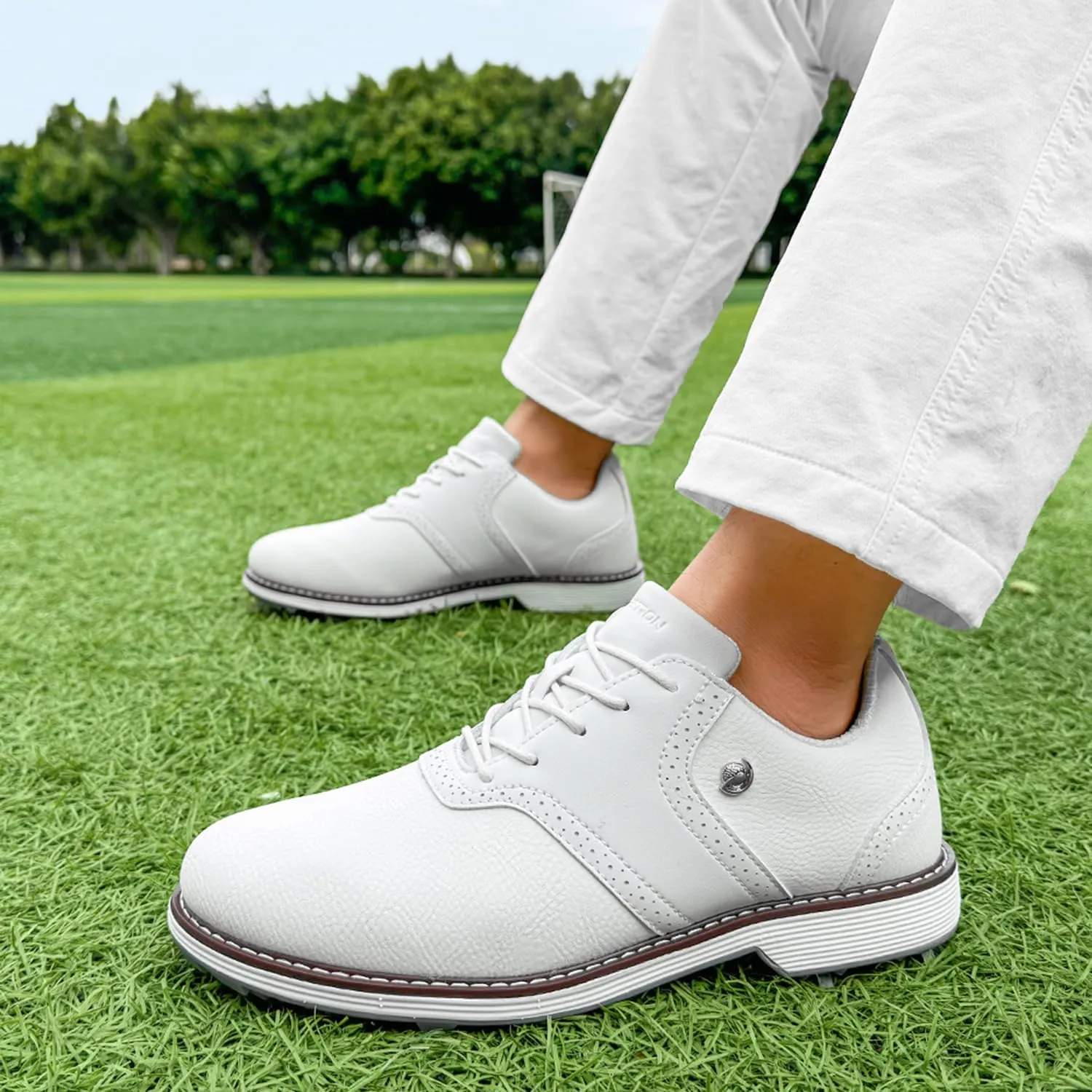Spikes Golf Shoes Men Professional Golf Shoes Waterproof Walking Footwears for Golfers Outdoor Gym Sneakers