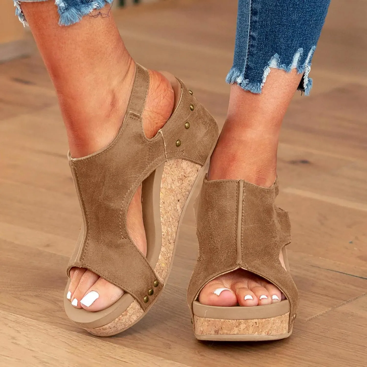 Summer Beach Sandals for Women 2025,Crystal Rhinestone Pearl Flat Sandals for Women Dressy Bling Sparkly Thong Sandals Comfortable T Strap Slip-On Shoes Casual Walking Sandals Strappy Sandals ﻿