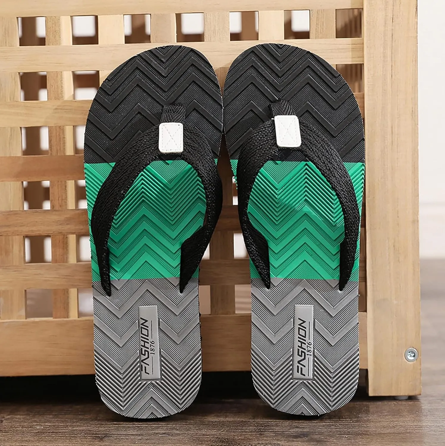 Vickyleb Flip Flops for Men Waterproof,Men's Flip Flops Slippers Slip Breathable Casual Beach Sandals