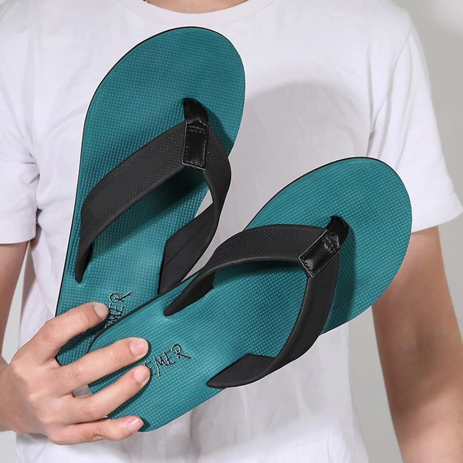 Vickyleb Flip Flops for Men Waterproof,Men's Flip Flops Slippers Slip Breathable Casual Beach Sandals