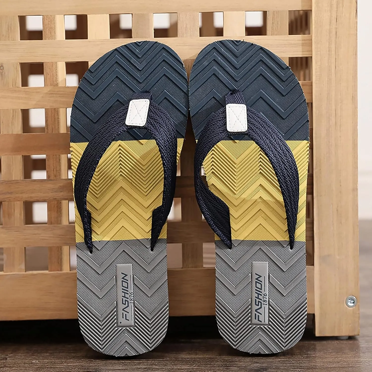Vickyleb Flip Flops for Men Waterproof,Men's Flip Flops Slippers Slip Breathable Casual Beach Sandals